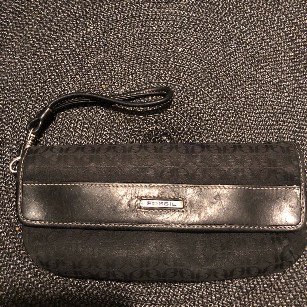Fossil black wristlet